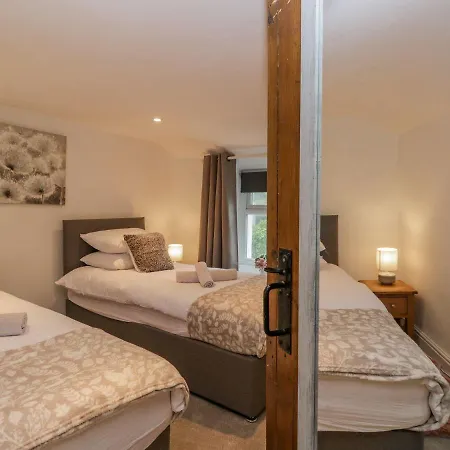 Otel Duddon View 4*